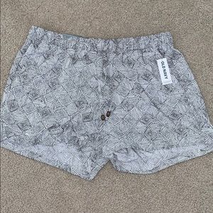 NWT Size M Old Navy Shorts